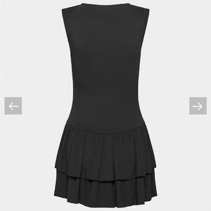 Aritzia Wilfred
GoodLux Bloomsbury Dress